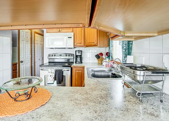 Holiday home Pool, Hot Tub & Tennis Courts: Near Dtwn