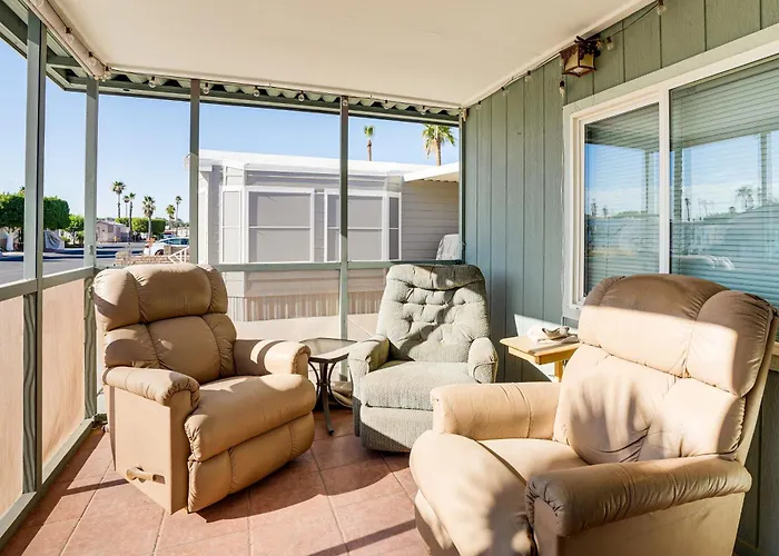 Pool, Hot Tub & Tennis Courts: Near Dtwn Holiday home *