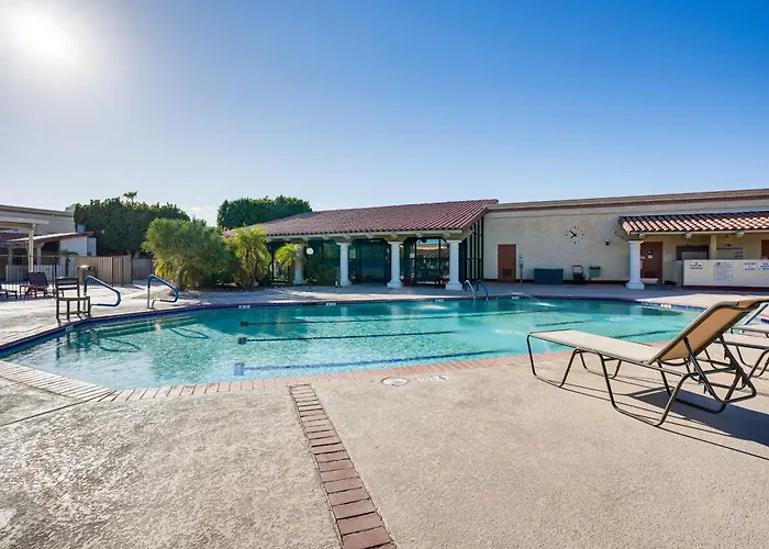 Holiday home Pool, Hot Tub & Tennis Courts: Near Dtwn *