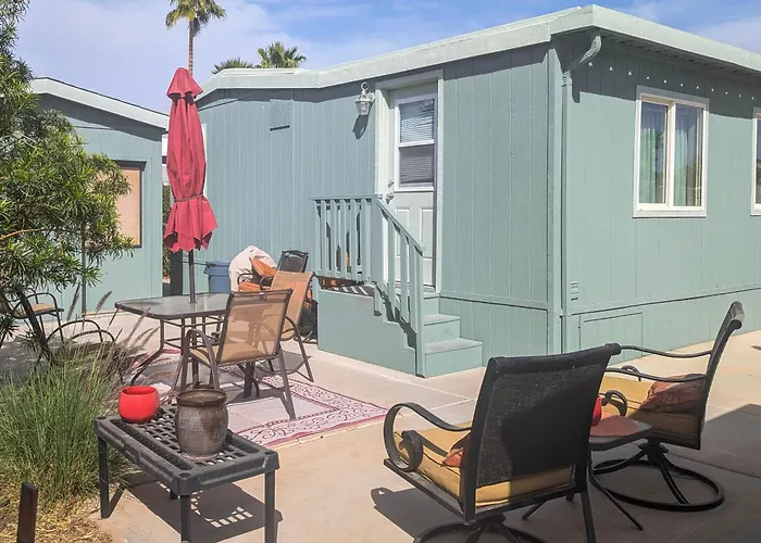 Pool, Hot Tub & Tennis Courts: Near Dtwn Holiday home *